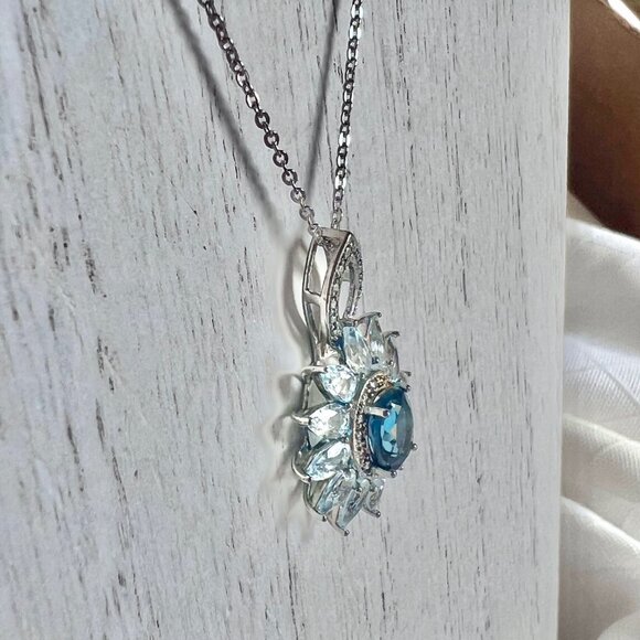 London Blue Topaz in Sterling Silver with Marquise Cut Sky Blue Topaz Stones - Picture 6 of 17